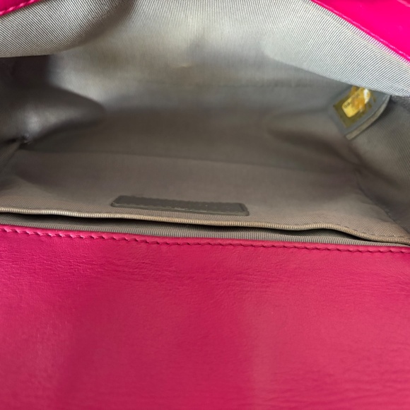 Chanel authentic small velvet pink boy bag - Picture 4 of 16